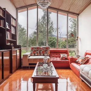 Homestay Touristic House, Bogota